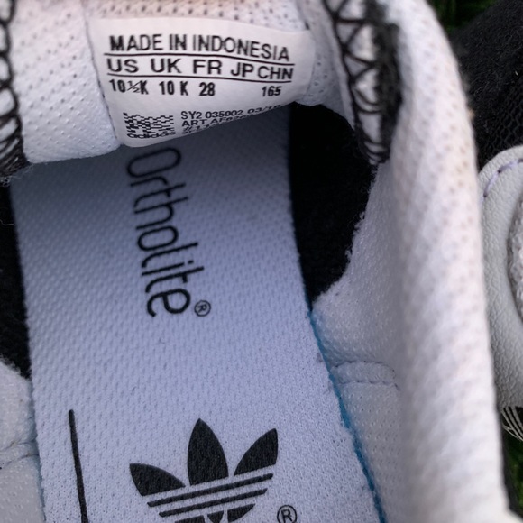 Unisex black adidas toddler Velcro shoes size 10.5 - Picture 6 of 9